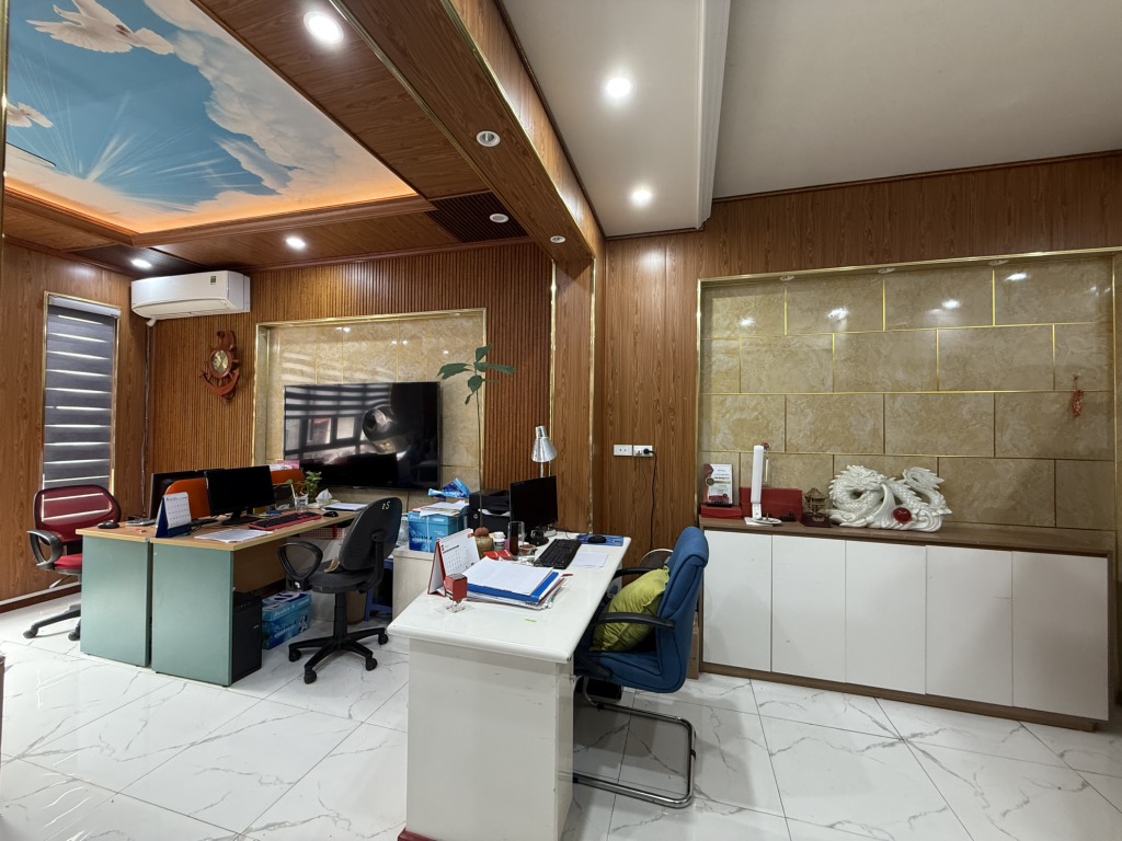 CẢ PHỐ DUY NHẤT 1 CĂN - CỰC HIẾM ! BÁN NHÀ NGUYỄN CÔNG HOAN 42M2 - 5 TẦNG - MẶT TIỀN 5.2M - 14.5 TỶ - Ô TÔ TRÁNH - CÓ VỈA HÈ - KINH DOANH  - PHÂN KHÚC CỰC HIẾM
